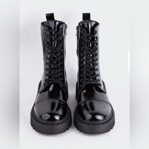 NEW without box L’INTERVALLE Marieville Black Patent combat boot -37 (6.5-7)